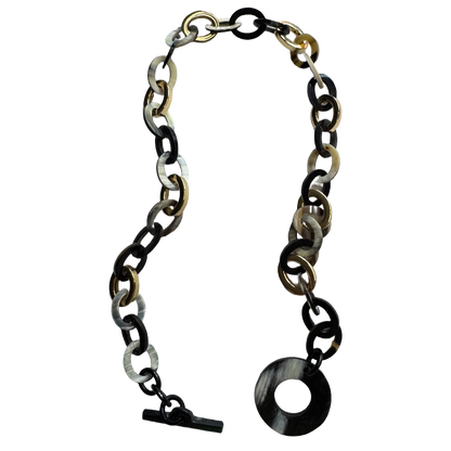 Collier corne naturelle zamak doré, fond blanc - Trendy's Jewels