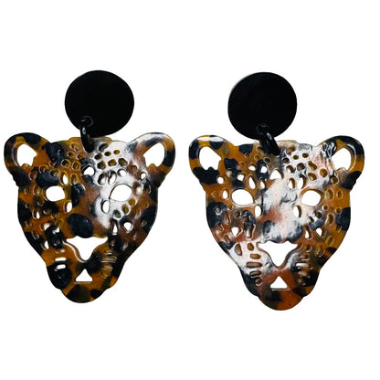 Détail découpes boucles d'oreilles corne noir orange - Trendy's Jewels