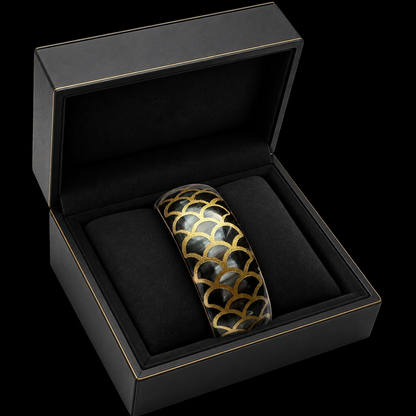 Bracelet large corne Snake Gold noir, vue de profil - Trendy's Jewels