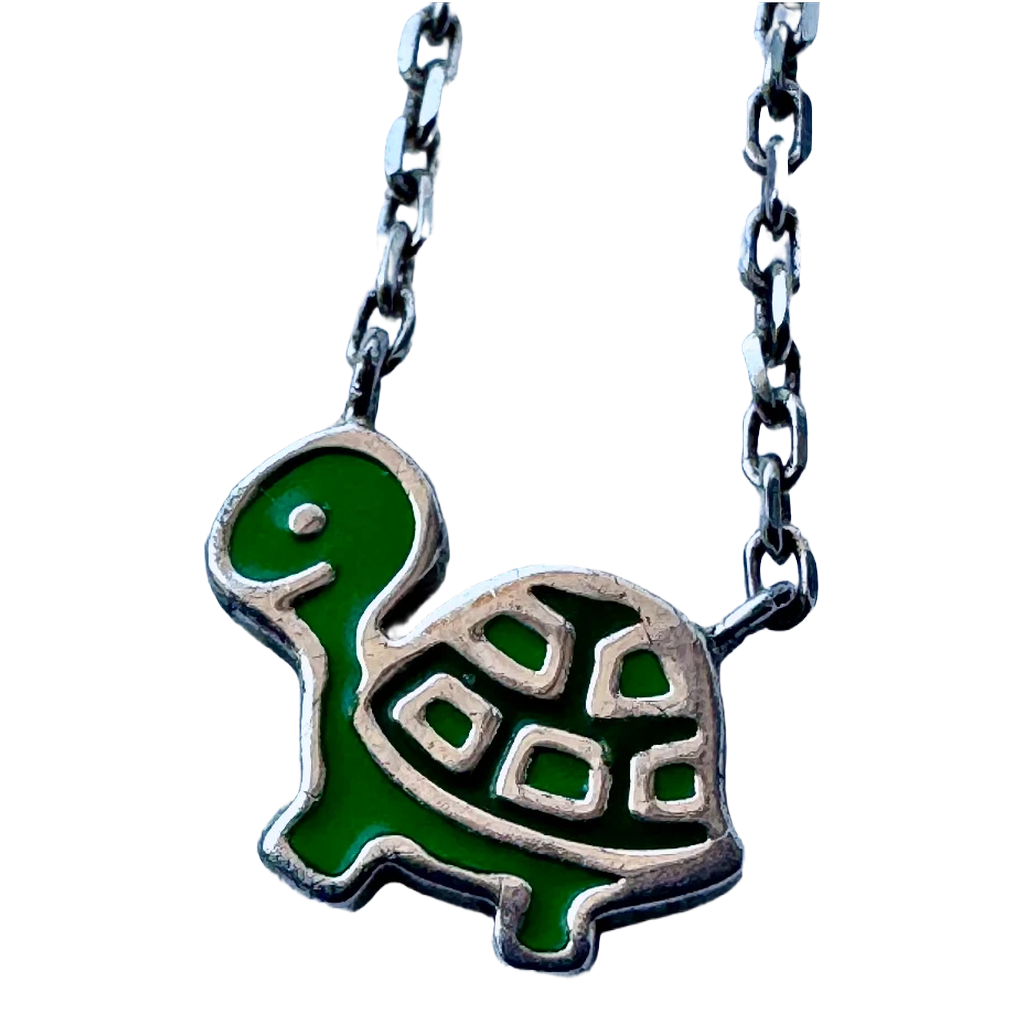 Détail pendentif tortue argent rhodié enfant - Trendy's Jewels