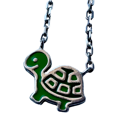 Détail pendentif tortue argent rhodié enfant - Trendy's Jewels
