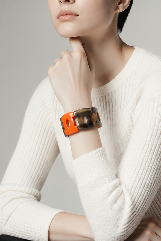 Bracelet ajustable élastique corne naturelle laquée orange 3,3cm - Trendy's Jewels