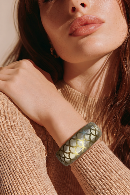Bracelet large corne naturelle vernis Snake ivoire blanc crème 2cm - Trendy's Jewels