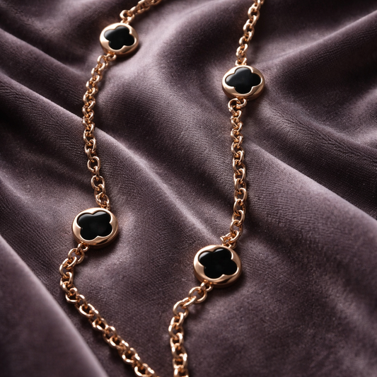 Sautoir trèfle onyx noir mailles forçat plaqué or rose 18 carats 86cm - Trendy's Jewels